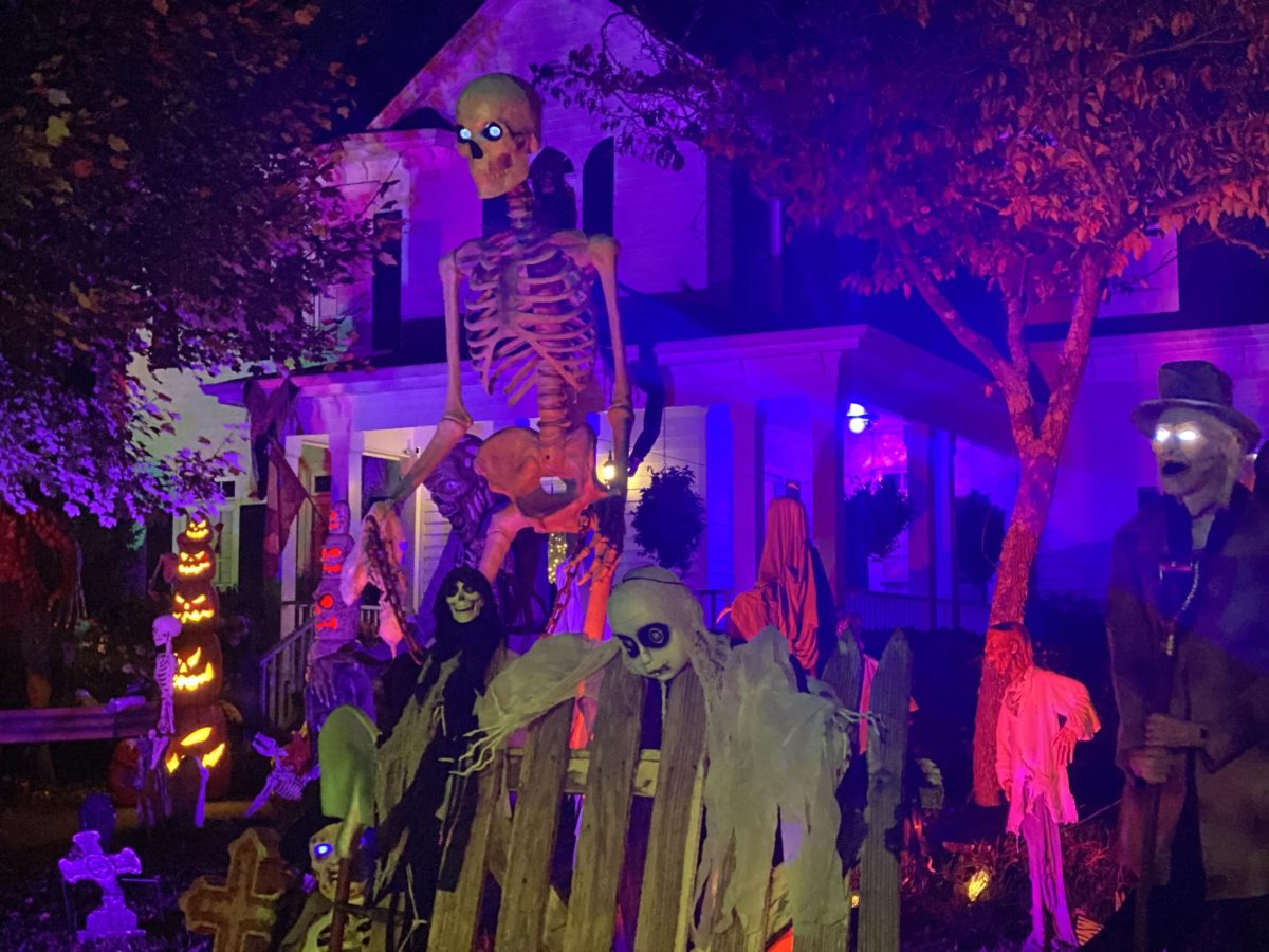 In McConnell, some houses go all-out. Fun light displays, large decorations and various spooky elements all play their parts. One house in particular plays sounds resembling those from horror movies, overlapping multicolored spotlights shining on moving animatronic figures. 
